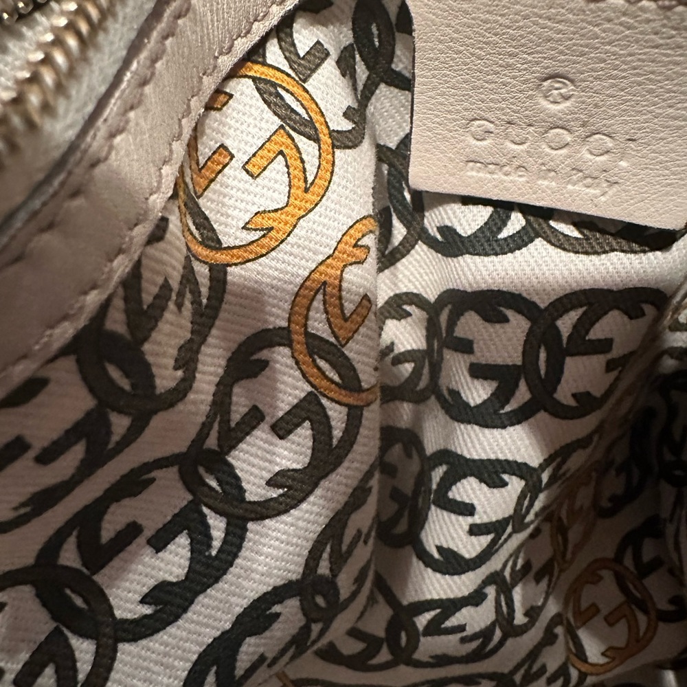Gucci - Picture 4 of 16